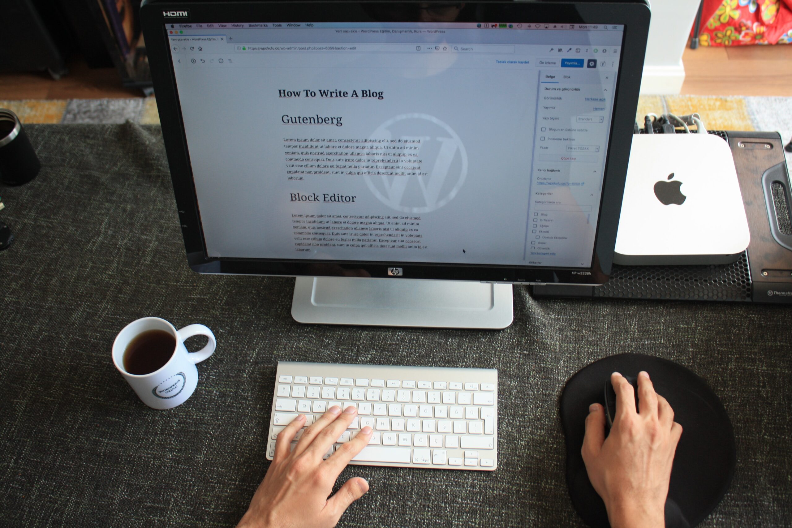 White page blogging from Quill Marketing.