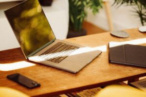 SEO-rich blog content creation for mid-sized companies